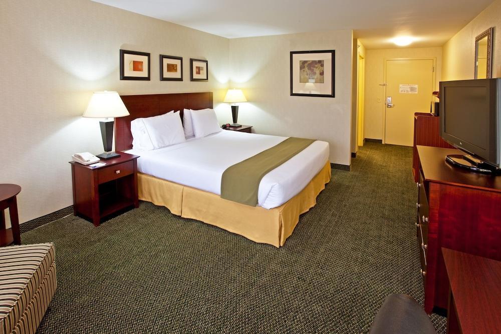 Holiday Inn Express Radcliff Fort Knox By Ihg Exterior foto