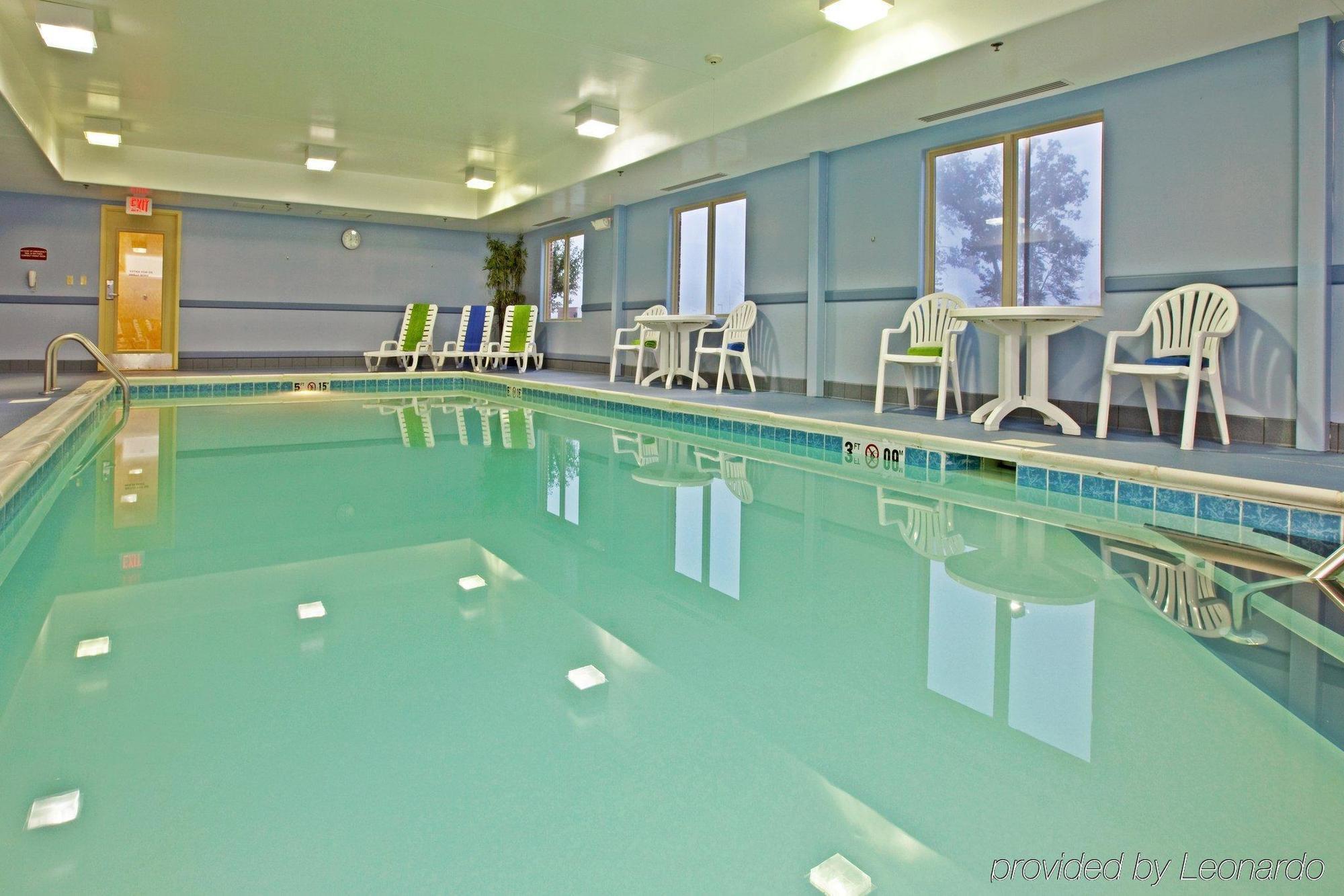 Holiday Inn Express Radcliff Fort Knox By Ihg Facilidades foto